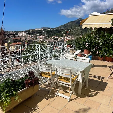 Appartement Terrace, Panoramic View, Quiet Area Menton